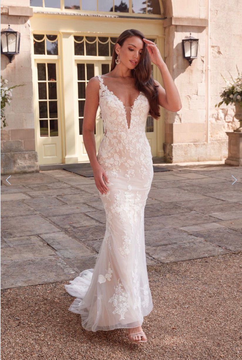 Justin Alexander Isabella — Ivory/Nude