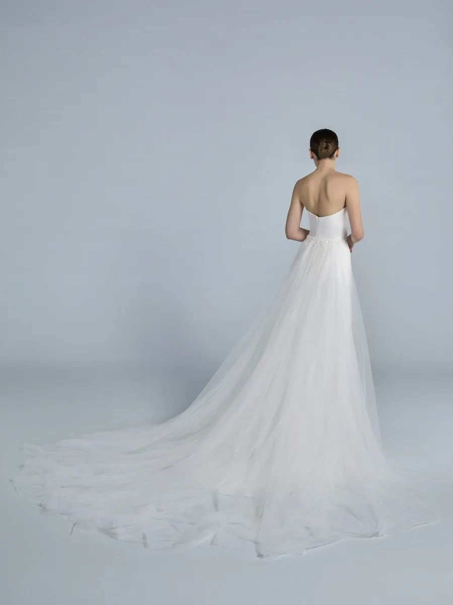 Pronovias Genoveva — Ivory