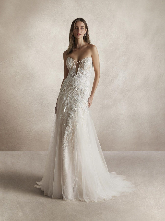 Nicole Milano Mafalda — Ivory