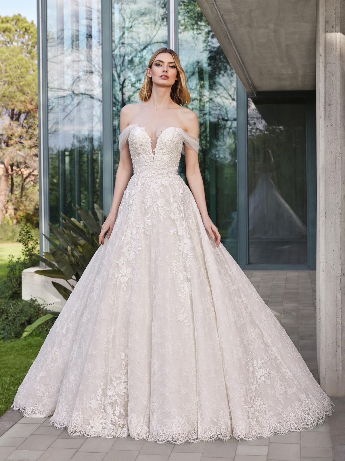 Pronovias Grecia — Ivory