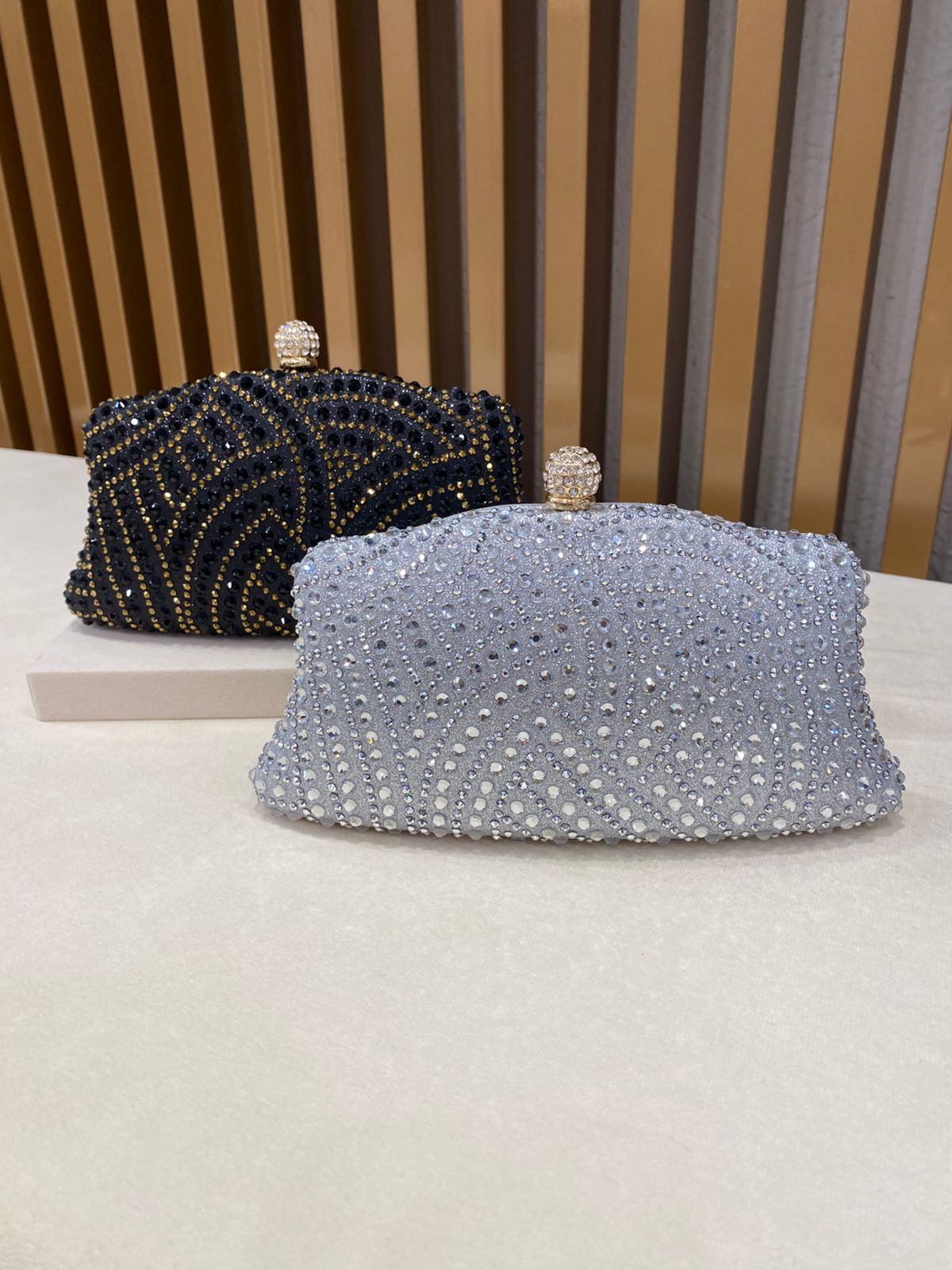 Carteras Damaris — Plata