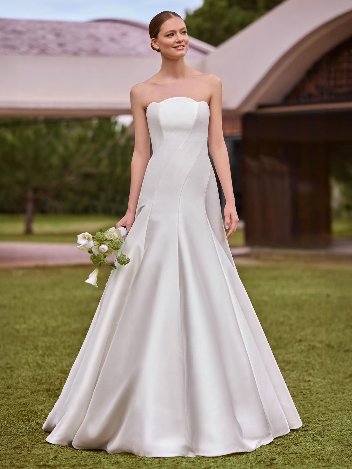 Pronovias Aurelia — Ivory