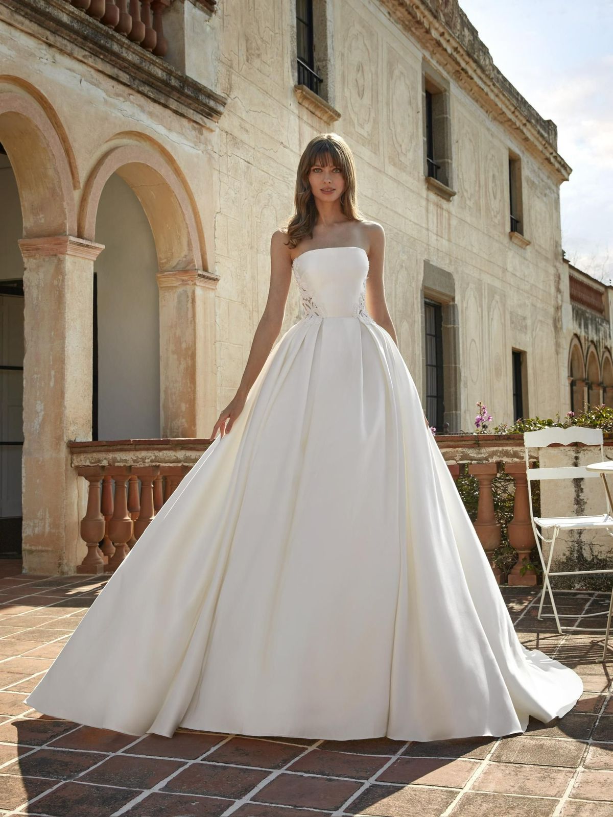 Nicole Milano Yamila — Ivory